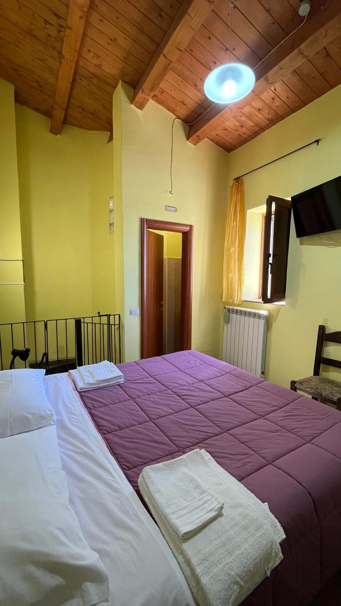 Da Sciuri Case Vacanza Barisciano ภายนอก รูปภาพ